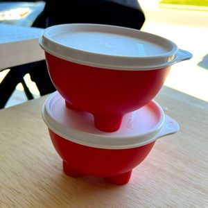 Tupperware Molcajete 2pc Set w/Seals